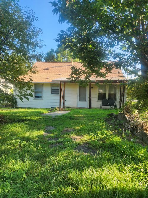 3801 Elkins Ave, Nashville, TN, 37209-3717 | Card Image