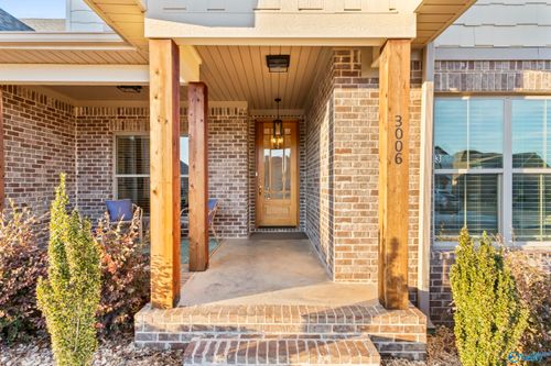 3006 Lisa Ln Se, Decatur, AL, 35603-5837 | Card Image