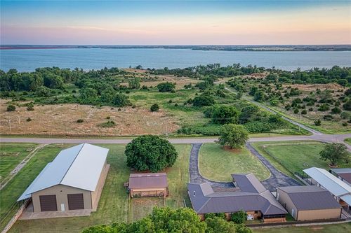 21303 E 990 Rd, Foss, OK, 73647-7500 | Card Image