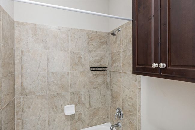 110 N Sage Holw, House other with 3 bedrooms, 2 bathrooms and 5 parking in Dripping Springs TX | Image 33