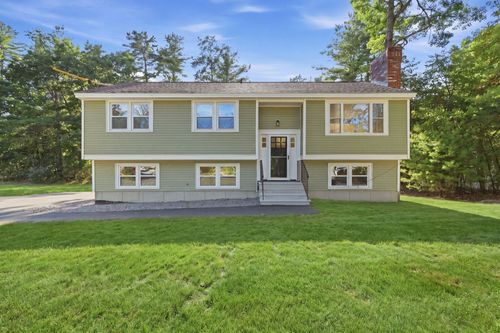 129 Hobbs Rd, Pelham, NH, 03076-2727 | Card Image