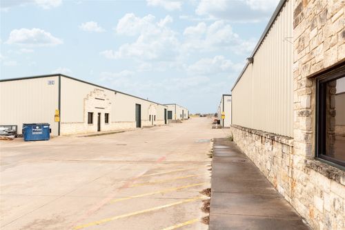 b-1748 N Main St, Cleburne, TX, 76033-3891 | Card Image