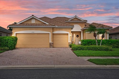 12132 Granite Woods Loop, VENICE, FL, 34292-4142 | Card Image