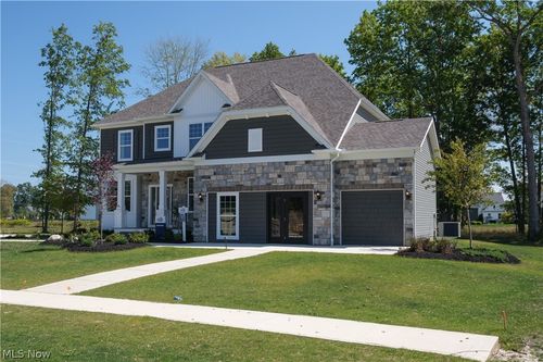 527 Port Side Dr, Avon Lake, OH, 44012-2000 | Card Image