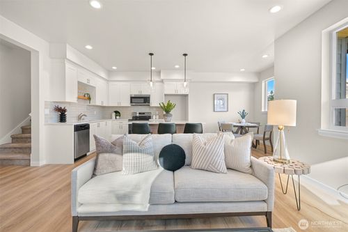 b-710 F And S Grade Rd, Sedro Woolley, WA, 98284-9610 | Card Image