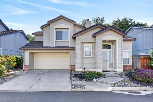 9572 S Coast Ln, Elk Grove, CA, 95758-1180 | Card Image