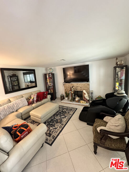 Residential in Chatsworth 2