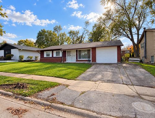 17700 Grandview Dr, Hazel Crest, IL, 60429-2135 | Card Image