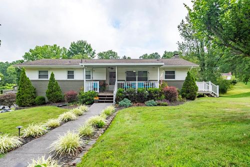 549 Garden Ln, Bristol, VA, 24201-1512 | Card Image