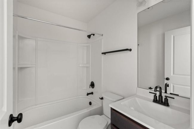 1012 Braid Trail Dr, House other with 3 bedrooms, 2 bathrooms and 2 parking in Union MO | Image 20