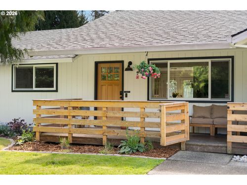 3850 Cedaroak Dr, West Linn, OR, 97068-1609 | Card Image