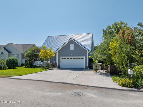 645 Riva Ridge Rd, Sneads Ferry, NC, 28460-9331 | Card Image