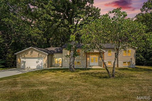 9406 Hillsboro House Springs Rd, Hillsboro, MO, 63050-2421 | Card Image