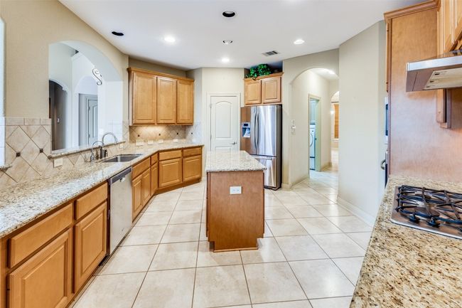 6017 Kelsing Cv, House other with 4 bedrooms, 4 bathrooms and 4 parking in Austin TX | Image 6