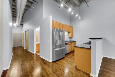 639 - 1645 W Ogden Avenue, Condo with 2 bedrooms, 2 bathrooms and 1 parking in Chicago IL | Image 2