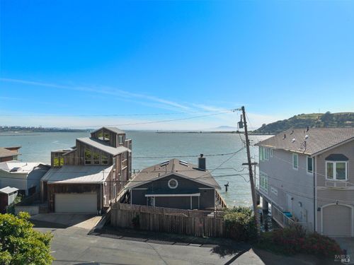 2 Sandy Beach Road, Vallejo, CA, 94590 | Card Image