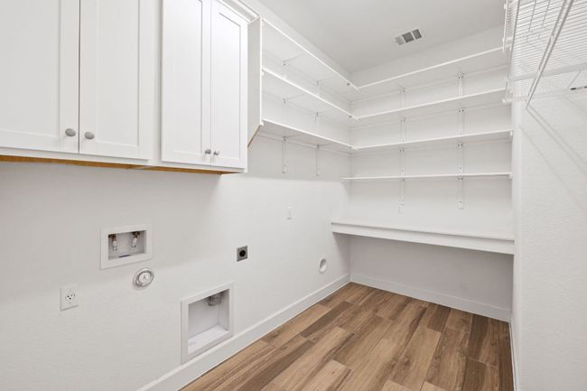 Laundry Room | Image 24