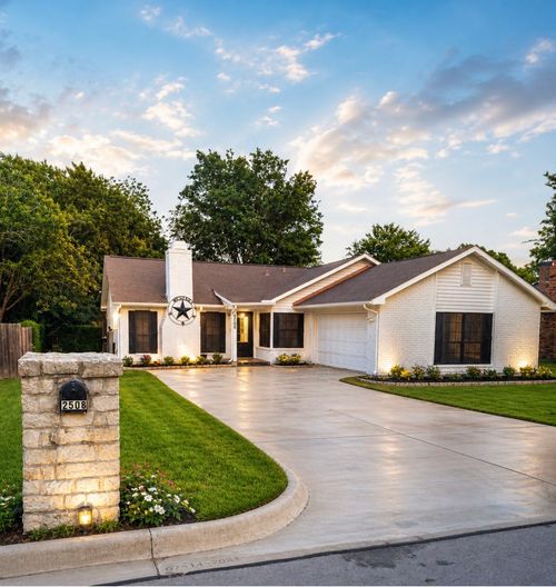 2508 Craig Ln, Denton, TX, 76209-1543 | Card Image
