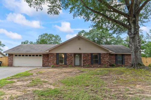 39 Sandstone Dr, Conway, AR, 72034-2970 | Card Image