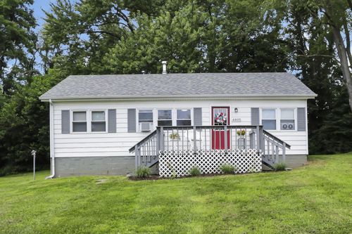 4805 Hopewell Church Rd Sw, Lancaster, OH, 43130-8624 | Card Image