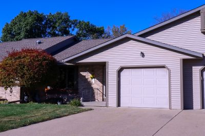 A-3 - 705 Valley View Drive, Condo with 2 bedrooms, 2 bathrooms and 1 parking in FULTON IL | Image 1