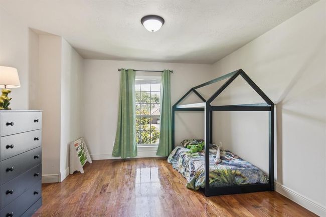3rd bedroom on the 2nd floor. | Image 27