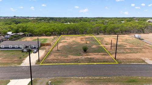 16131 Vaquero Dr, Atascosa, TX, 78002-5223 | Card Image