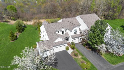 19 Empire Cir, Rensselaer, NY, 12144-9319 | Card Image