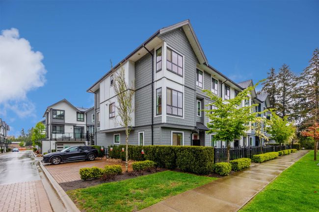 29 - 16760 25 Avenue, Townhouse with 3 bedrooms, 2 bathrooms and 2 parking in Surrey BC | Image 2