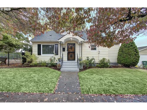 615 W 39th St, Vancouver, WA, 98660-1854 | Card Image