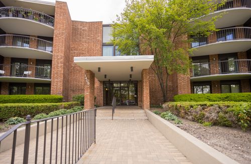 114b-1405 Central Rd, Arlington Heights, IL, 60005-3306 | Card Image