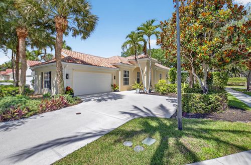 2002 Valencia Dr, Delray Beach, FL, 33445-5326 | Card Image