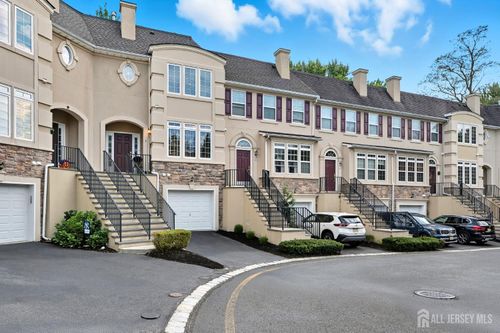 9 W Aspen Way, Matawan, NJ, 07747-1912 | Card Image