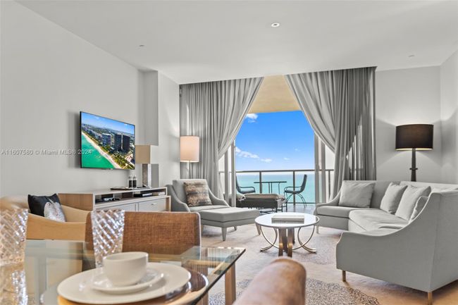 UNIT-1205 - 9703 Collins Ave, Condo with 1 bedrooms, 2 bathrooms and null parking in Bal Harbour FL | Image 5