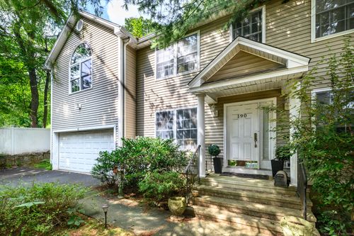 190 1/2 New Canaan Avenue, Norwalk, CT, 06850 | Card Image