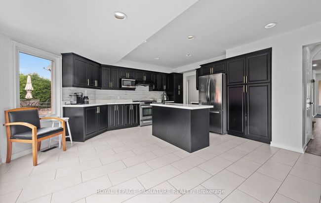 6 Nipigon Crt, House other with 4 bedrooms, 3 bathrooms and 4 parking in Brampton ON | Image 10