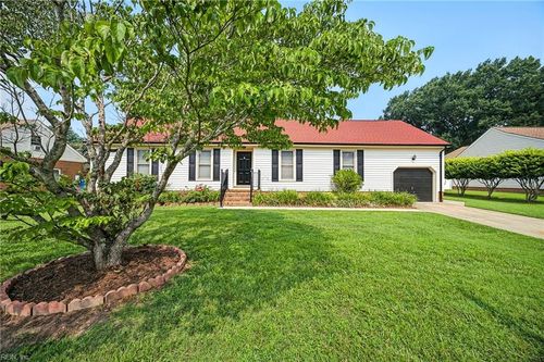 808 Rutherford Drive, Chesapeake, VA, 23322 | Card Image
