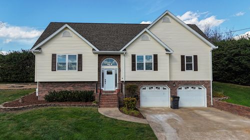 64 Hugo Dr, Ringgold, GA, 30736-4153 | Card Image