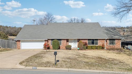 6507 E 66th St, Tulsa, OK, 74133-1704 | Card Image