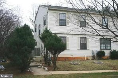 8239 Amity Cir, GAITHERSBURG, MD, 20877-1164 | Card Image