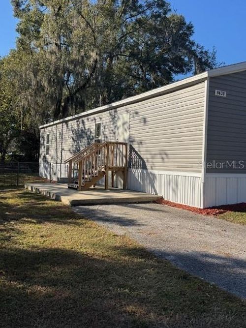 9430 Mango St, New Port Richey, FL, 34654-1015 | Card Image