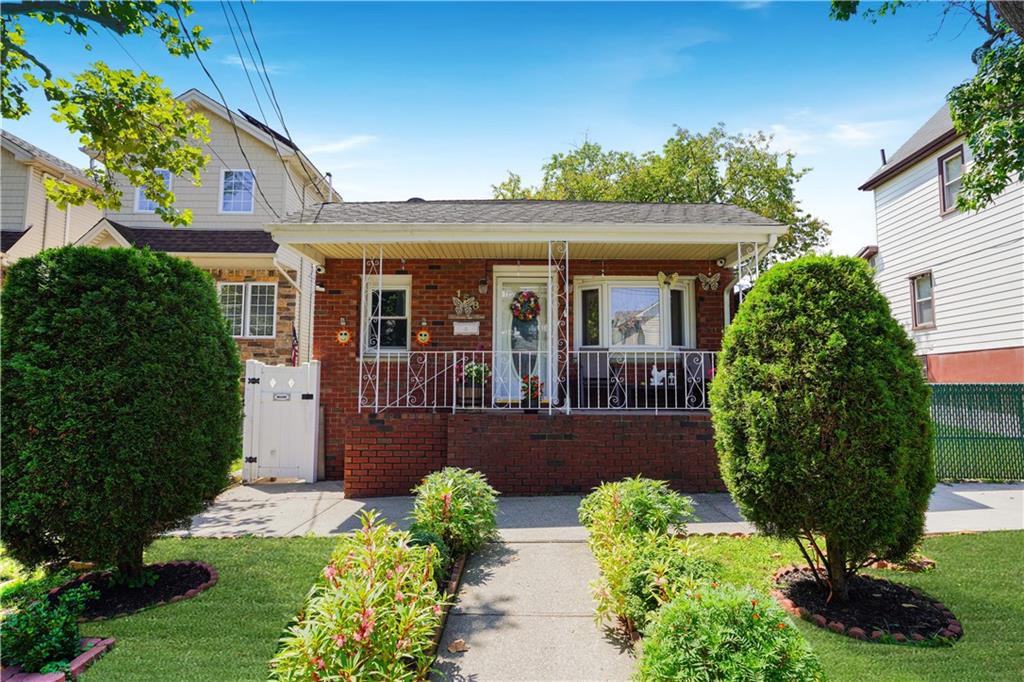 Vermont Ave, Staten Island, NY 10305