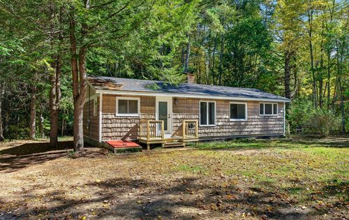 377 Tully Rd, Orange, MA, 01364 | Card Image