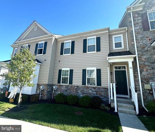 32 Skylar Cir, MEDIA, PA, 19063-3333 | Card Image