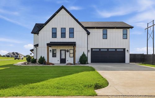 19 Conner Way, Calera, OK, 74730-5140 | Card Image