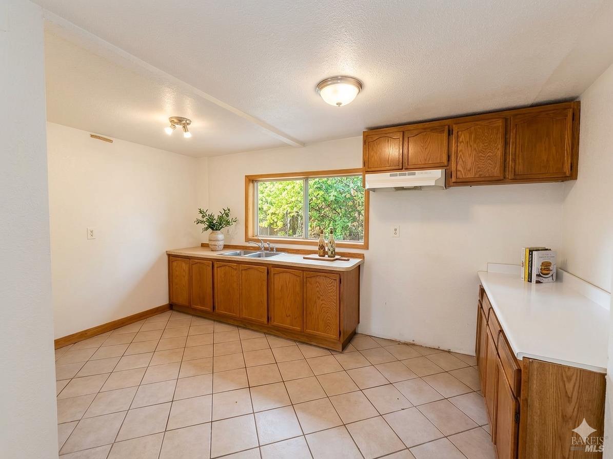 Residential in Laytonville 3