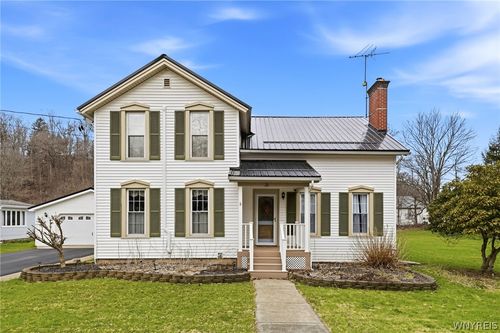 31 Johnson St, Gowanda, NY, 14070-1309 | Card Image