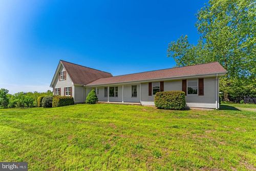 40297 Braddock Rd, Aldie, VA, 20105-2717 | Card Image