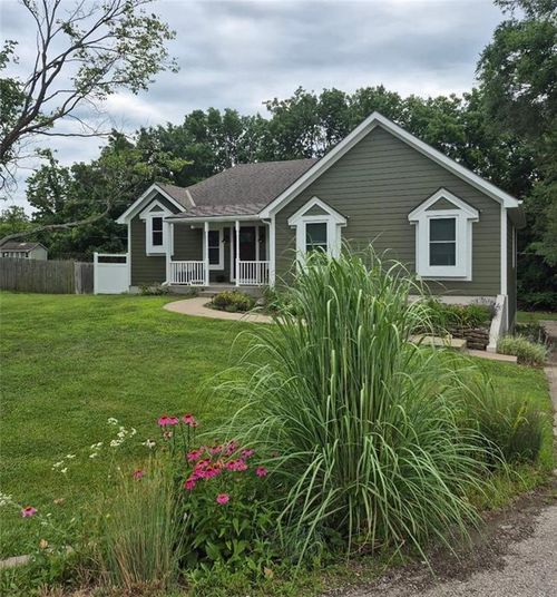 14969 Forest View Ct, Bonner Springs, KS, 66012-9380 | Card Image