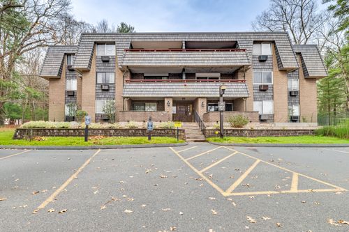 apt-a2-38 Rambling Brook Ln, Glastonbury, CT, 06033-1623 | Card Image